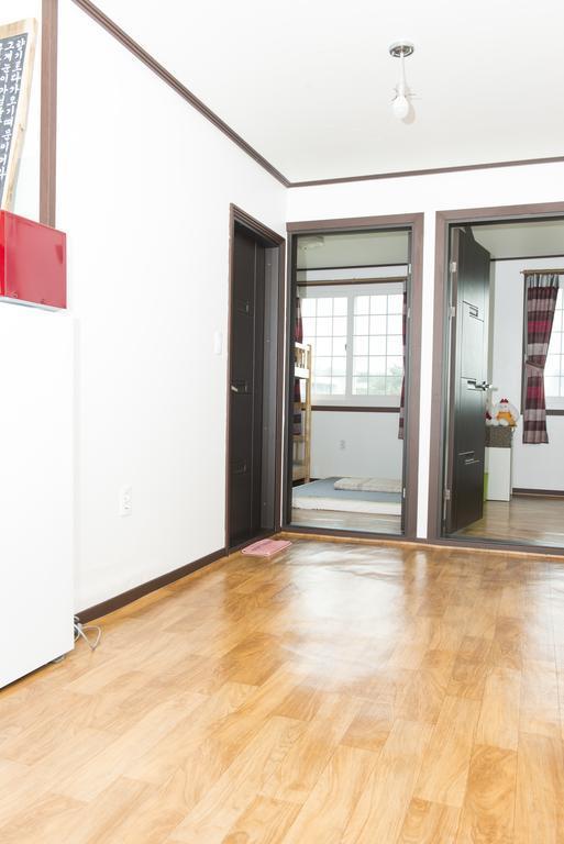 Villa Healing House Seogwipo Esterno foto
